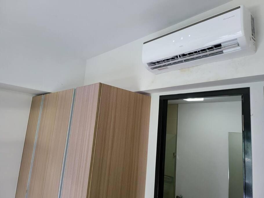 Luxury @ Bgc Sleeps 6 Comfortably Fast Wifi Pool! Manila Exterior foto
