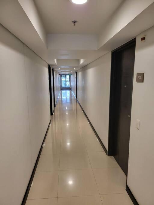 Luxury @ Bgc Sleeps 6 Comfortably Fast Wifi Pool! Manila Exterior foto
